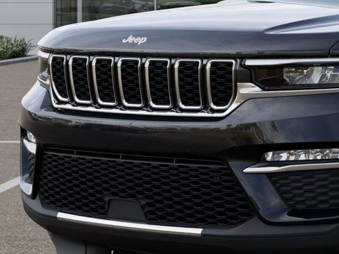 New 2025 Jeep Grand Cherokee Limited w/ Trailer Tow Package image 21