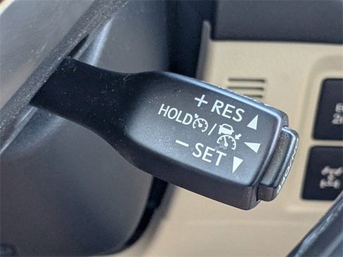 Used 2022 Lexus GX 460 Premium image 31