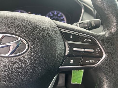 Used 2019 Hyundai Santa Fe SE image 12