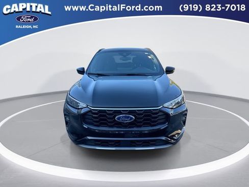 Used 2024 Ford Escape ST-Line Select w/ Tech Pack #2 image 3