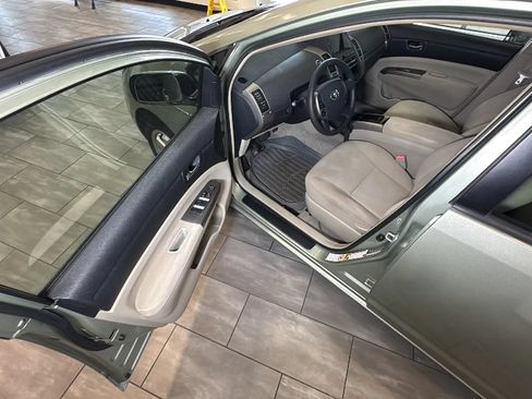Used 2009 Toyota Prius FWD image 30
