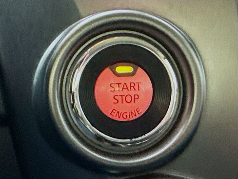 Used 2016 Nissan Titan Platinum Reserve image 18