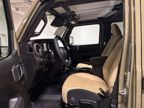 New 2026 Jeep Gladiator Willys AWD/4WD image 19