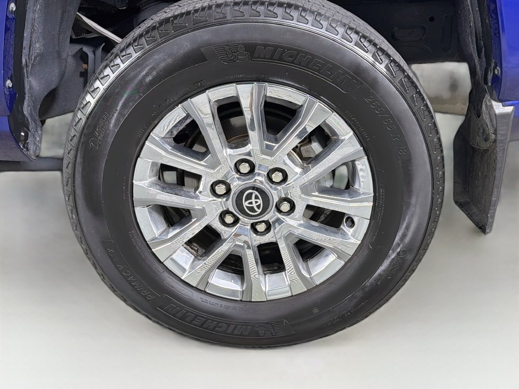 Used 2024 Toyota Tacoma Limited AWD/4WD image 32