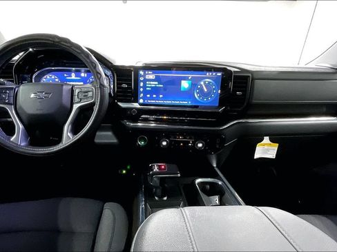 Used 2023 Chevrolet Silverado 1500 LT Trail Boss w/ LPO, Dark Essentials Package AWD/4WD image 18
