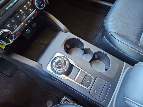 Used 2022 Ford Escape SEL w/ Technology Package image 21