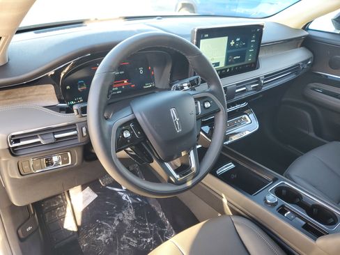 New 2026 Lincoln Corsair Reserve w/ Jet Appearance Package image 13