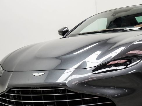 Used 2021 Aston Martin V8 Vantage Roadster RWD image 7