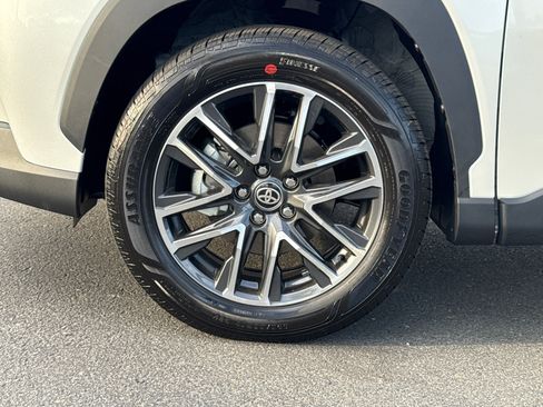 New 2026 Toyota Corolla Cross XLE FWD image 6