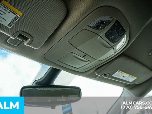 Used 2024 Chrysler Pacifica Touring-L FWD image 57