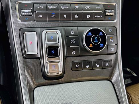 Certified 2023 Hyundai Santa Fe Calligraphy AWD/4WD image 17