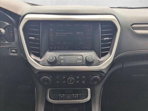 Used 2023 GMC Acadia SLT w/ Technology Package FWD image 13