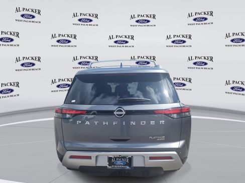 Used 2024 Nissan Pathfinder Platinum w/ Cargo Package image 4