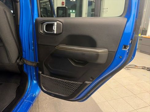 Certified 2025 Jeep Wrangler Sahara image 31