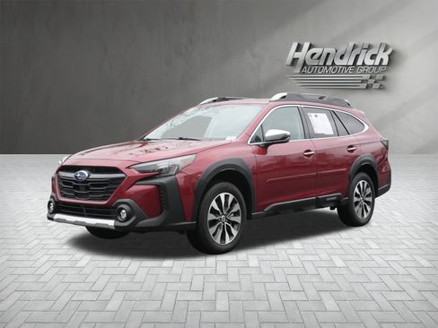 Certified 2025 Subaru Outback Touring XT image 5