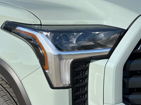 New 2026 Toyota Tundra SR5 AWD/4WD image 30