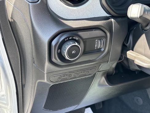 Used 2024 Jeep Wrangler Unlimited Sport AWD/4WD image 8