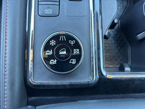 Certified 2024 Nissan Pathfinder Rock Creek AWD/4WD image 31