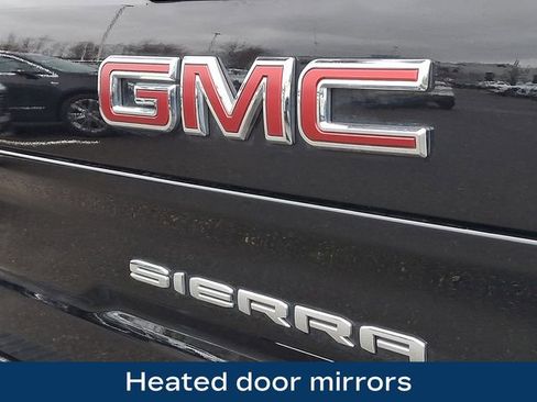 Used 2023 GMC Sierra 1500 AT4 w/ AT4 Premium Package AWD/4WD image 32