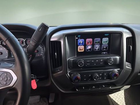 Used 2017 Chevrolet Silverado 1500 LT w/ All Star Edition AWD/4WD image 10