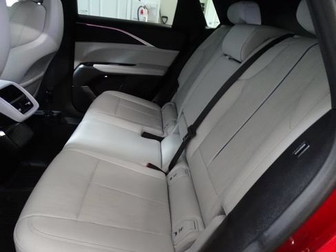 Certified 2024 Cadillac Lyriq Sport w/ LPO, Floor Liner Package AWD/4WD image 4