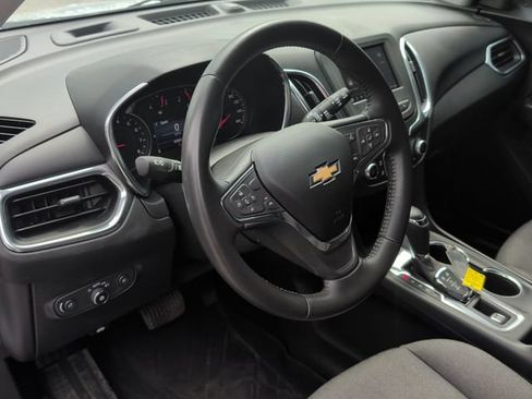 Used 2020 Chevrolet Equinox LT w/ Driver Convenience Package FWD image 12