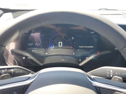 New 2026 Chevrolet Equinox LT w/ Midnight Edition FWD image 31