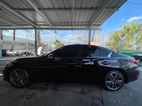 Used 2016 INFINITI Q50 3.0t Premium w/ Driver Assistance Package RWD image 5