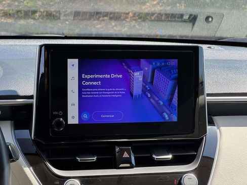 Used 2024 Toyota Corolla Cross XLE w/ Convenience Package image 16