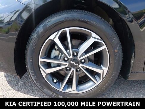 Certified 2023 Kia Forte LXS FWD image 10