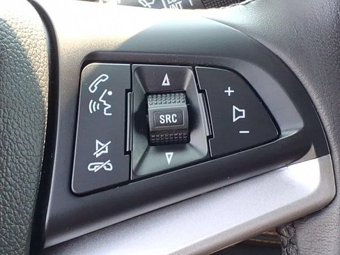 Used 2018 Chevrolet Trax LT w/ LT Convenience Package AWD/4WD image 11