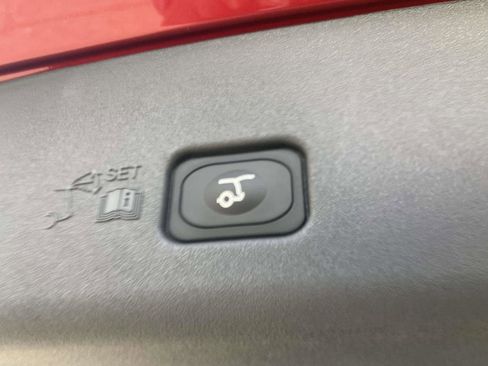 New 2026 Lincoln Nautilus Reserve image 16