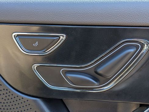 Used 2023 Lincoln Corsair Standard w/ Equipment Group 101A image 40