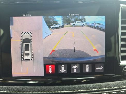 Used 2023 Chrysler Pacifica Limited w/ Uconnect Theater Family Group AWD/4WD image 33