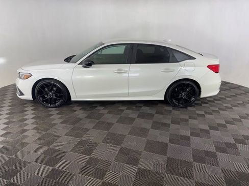 Used 2022 Honda Civic Sport image 8