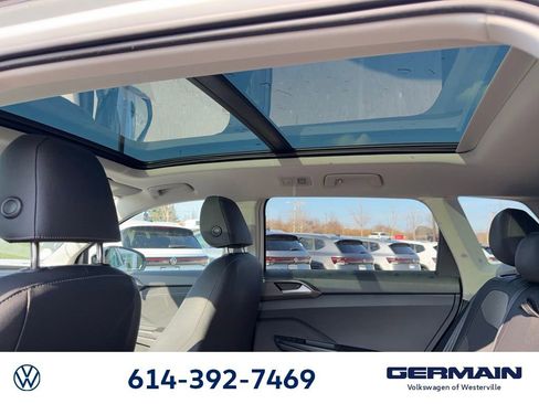 New 2026 Volkswagen Taos SE FWD image 18