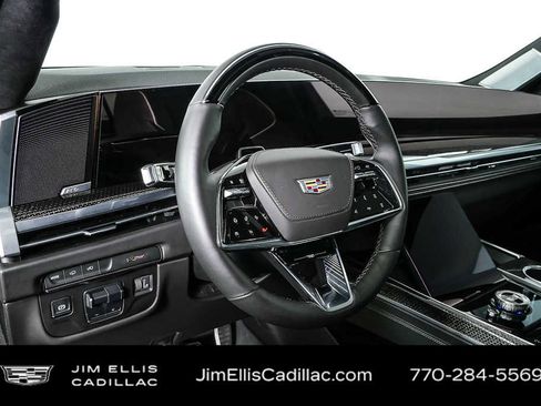 Used 2025 Cadillac Escalade V w/ LPO, ONYX Package image 4