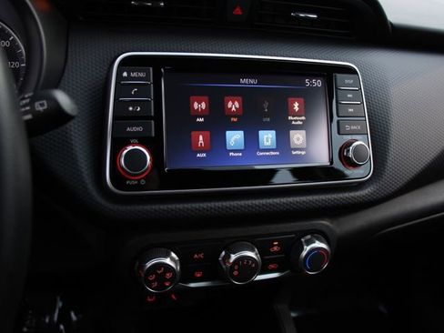 Certified 2025 Nissan Kicks Play S image 19