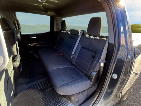 Used 2022 Chevrolet Silverado 1500 LT Trail Boss image 15