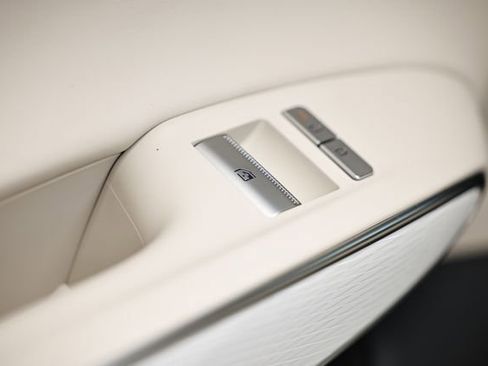 New 2026 Genesis GV70 2.5T Advanced image 24