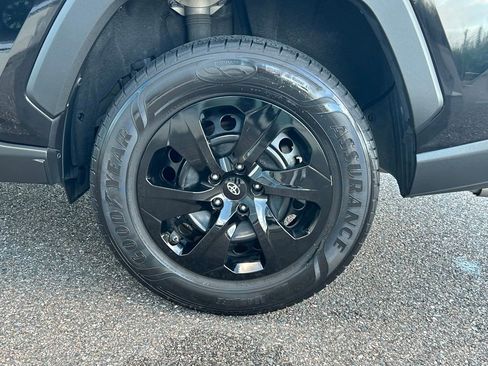 Used 2021 Toyota RAV4 LE image 49