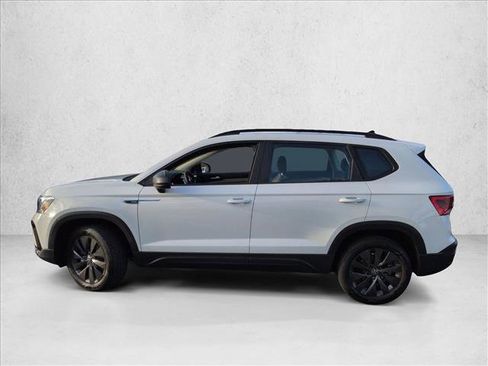Certified 2023 Volkswagen Taos S FWD image 9