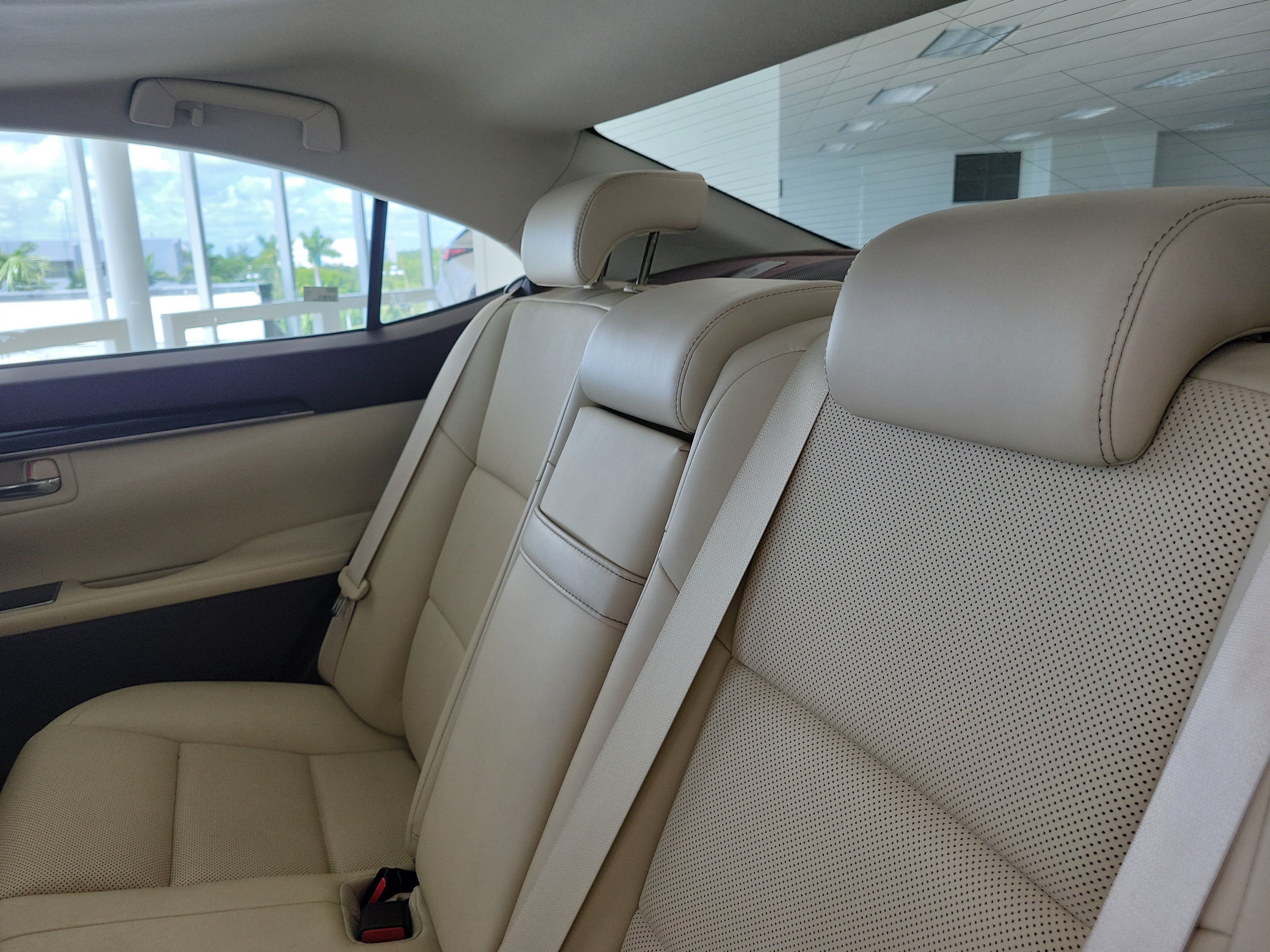 Used 2018 Lexus ES 350 w/ Accessory Package 2 FWD image 12