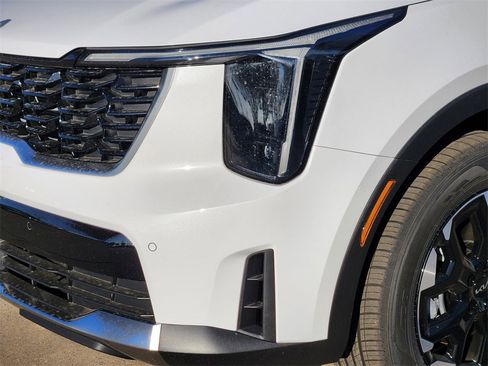 New 2026 Kia Sorento S image 6
