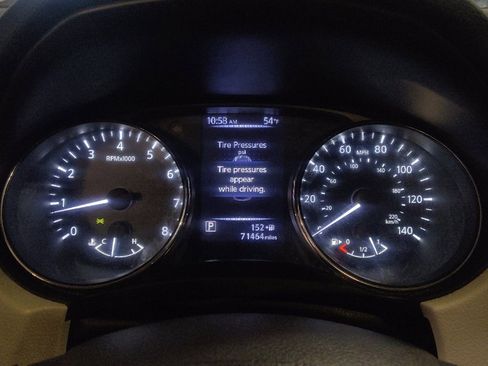 Used 2018 Nissan Rogue Sport SV image 23