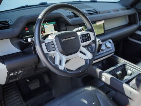 Used 2024 Land Rover Defender 110 S image 18