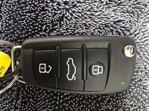 Certified 2025 Audi Q3 2.0T Premium w/ Convenience Package image 42