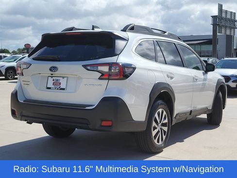 Used 2025 Subaru Outback Premium AWD/4WD image 4