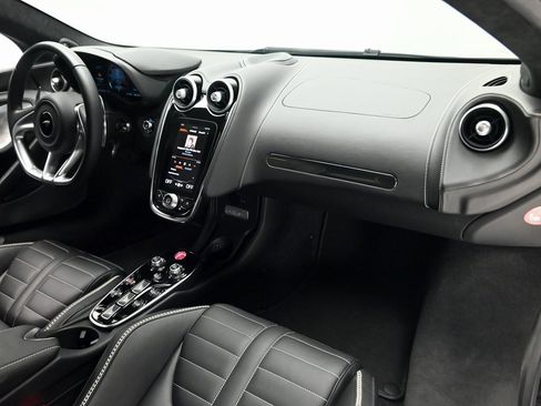 Used 2025 McLaren GTS image 17