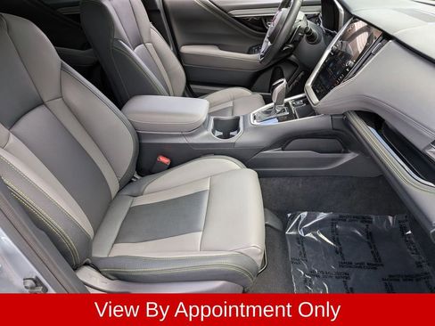 Used 2025 Subaru Outback Onyx Edition AWD/4WD image 30